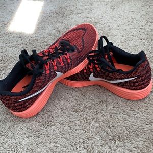 Nike Women’s Lunar Tempo